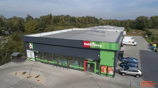 Delikatesy Centrum - budowa marketu z zapleczem socjalnym i magazynem o powierzchni 2000 m2