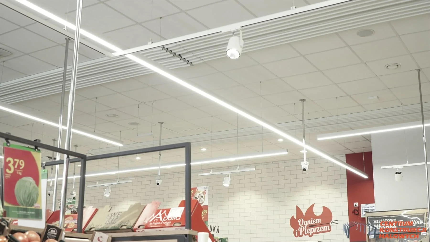 Delikatesy Centrum - budowa marketu z zapleczem socjalnym i magazynem o powierzchni 2000 m2